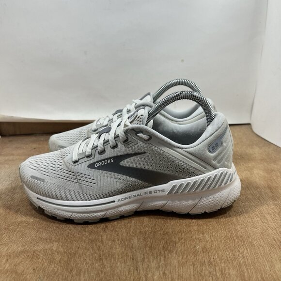 Brooks Adrenaline GTS 22 Womens Size 7 D Wide White Running Shoes - Picture 3 of 9